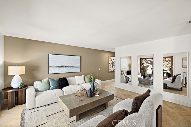 Detail Gallery Image 4 of 41 For 923 Balboa Avenue, Laguna Beach,  CA 92651 - 3 Beds | 2/1 Baths