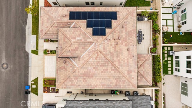 271 Huckleberry, Lake Forest CA: https://media.crmls.org/medias/13b57db1-ede8-49d3-bd94-c17e30a67d66.jpg