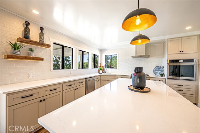 Detail Gallery Image 22 of 72 For 10095 San Marcos Rd, Atascadero,  CA 93422 - 3 Beds | 3 Baths