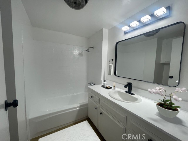 Detail Gallery Image 9 of 12 For 375 Atlantic Ave #205,  Long Beach,  CA 90802 - 1 Beds | 1 Baths