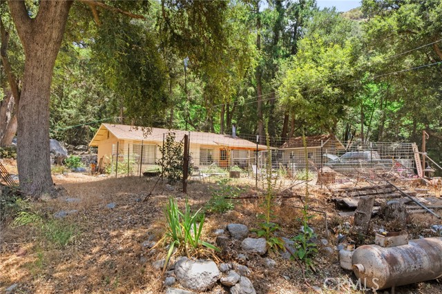 Detail Gallery Image 23 of 37 For 501 S Mountain Ave, Mt Baldy,  CA 91759 - 8 Beds | 4 Baths