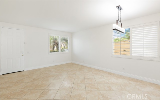 43 Declaration Place, Irvine CA: https://media.crmls.org/medias/13b859b5-de7f-4980-9223-73f814a01784.jpg