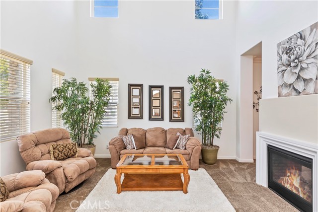 Detail Gallery Image 10 of 61 For 16658 S Peak Ct, Riverside,  CA 92503 - 4 Beds | 3/1 Baths