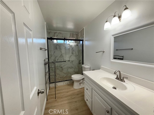 Detail Gallery Image 3 of 14 For 1341 S Pembrooke #B,  Anaheim,  CA 92804 - 1 Beds | 1 Baths