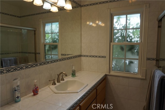 Detail Gallery Image 32 of 47 For 913 S Vanhorn Ave, West Covina,  CA 91790 - 3 Beds | 1/1 Baths