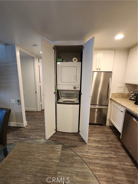 Detail Gallery Image 4 of 21 For 13721 Alderwood Lane #28 E M3,  Seal Beach,  CA 90740 - 1 Beds | 1 Baths