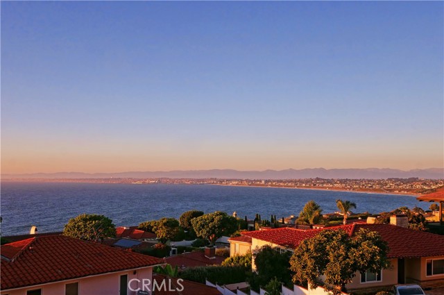 584 Via Almar, Palos Verdes Estates, California 90274, 3 Bedrooms Bedrooms, ,5 BathroomsBathrooms,Residential,Sold,Via Almar,PV21199085