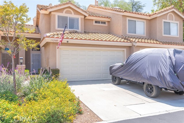 13208 Setting Sun Court, Chino Hills CA: https://media.crmls.org/medias/13bb9f6d-481d-4226-a850-4ef4f9d97e4f.jpg