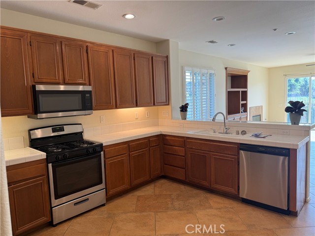 Detail Gallery Image 8 of 20 For 11018 Veach St, Loma Linda,  CA 92354 - 3 Beds | 2 Baths