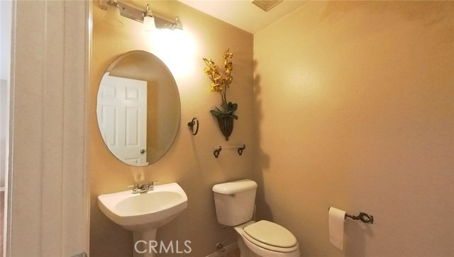 25709 Holiday Circle, Stevenson Ranch CA: https://media.crmls.org/medias/13bc92c0-0b22-40fa-b453-6a881a87018d.jpg