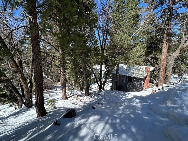 Detail Gallery Image 25 of 31 For 2484 Pine Dr, Running Springs,  CA 92382 - 2 Beds | 1 Baths