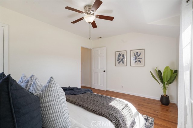2370 Argonne Avenue, Long Beach CA: https://media.crmls.org/medias/13bdaf1f-1128-460f-bb05-50bed3e8ed06.jpg