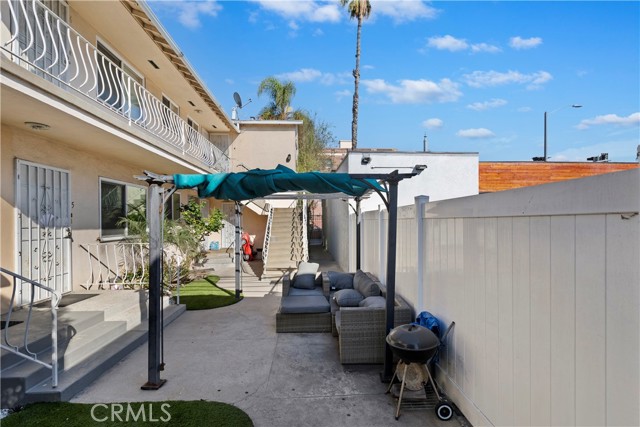 Detail Gallery Image 7 of 19 For 815 Pacific Ave #4,  Long Beach,  CA 90813 - 1 Beds | 1 Baths