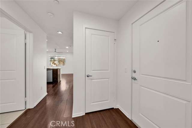 Detail Gallery Image 10 of 75 For 5450 Strand #202,  Hawthorne,  CA 90250 - 2 Beds | 2 Baths