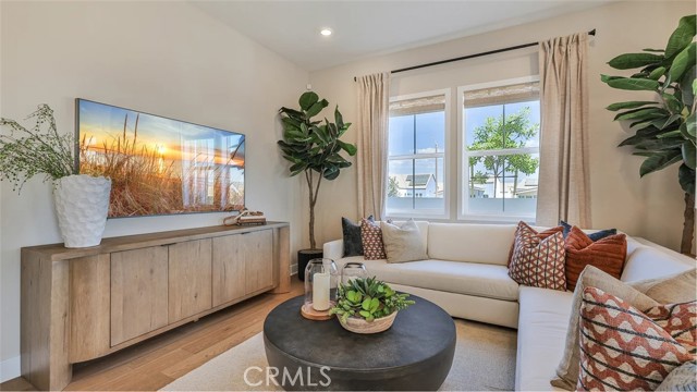 Detail Gallery Image 5 of 27 For 27419 Shining Willow Ln, Valencia,  CA 91381 - 4 Beds | 2/1 Baths