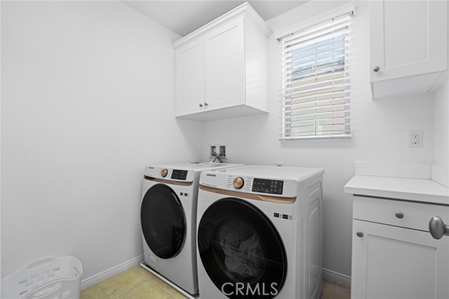 Detail Gallery Image 22 of 35 For 213 Cedarwood, Irvine,  CA 92620 - 4 Beds | 4 Baths