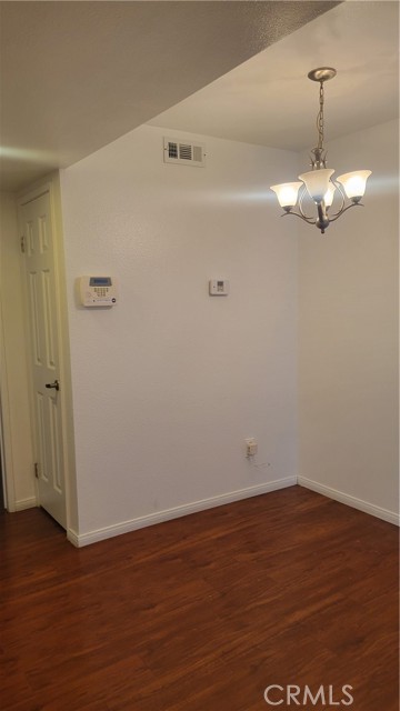 1341 Massachusetts Avenue, Riverside CA: https://media.crmls.org/medias/13c22b88-1033-4a94-bf5e-58abee7600eb.jpg