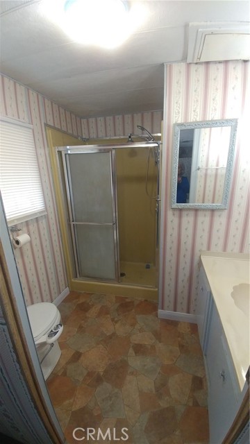 MASTER BED ONE BATH SHOWER