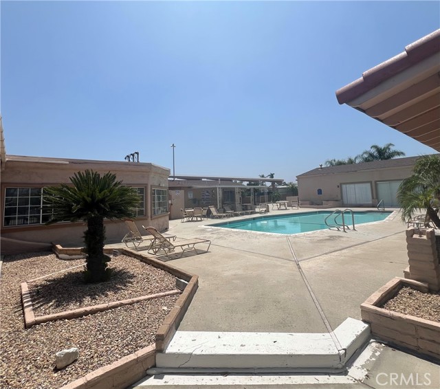 880 N Lake Street, Hemet CA: https://media.crmls.org/medias/13c2aa99-a3ac-44ac-9763-3e52c894c19a.jpg