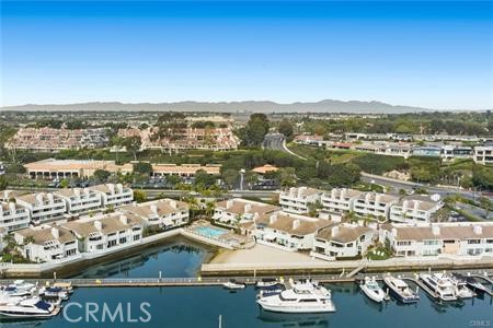 1030 Bayside Cove, Newport Beach CA: https://media.crmls.org/medias/13c45226-bcc7-4d51-82d8-db3ab8760f1a.jpg