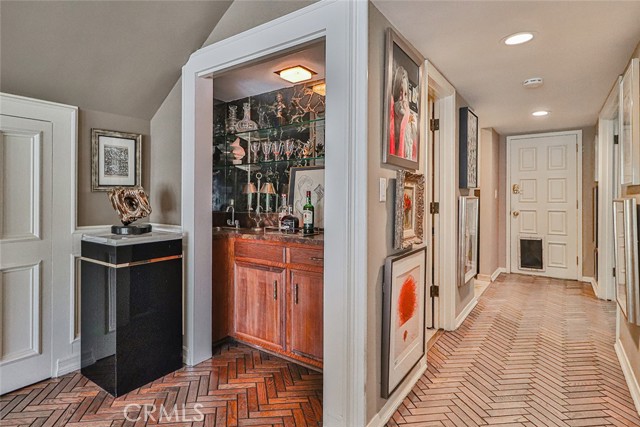 Detail Gallery Image 30 of 74 For 17141 Superior St, Northridge,  CA 91325 - 6 Beds | 4 Baths