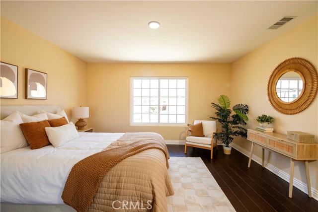 12860 Charlwood Street, Cerritos CA: https://media.crmls.org/medias/13c581d8-ecc9-4180-ac88-1dd62155c3fc.jpg