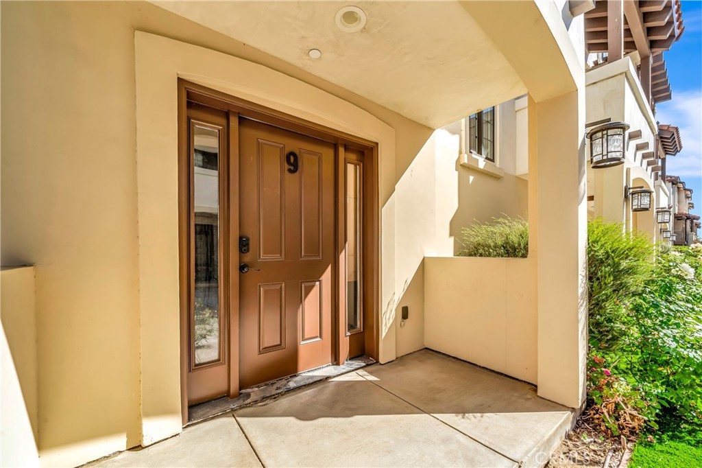 1101 N Maclay Avenue #9