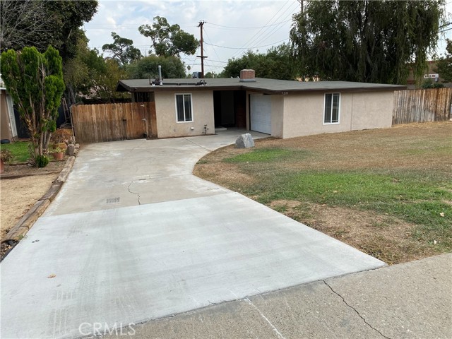 5201 Old Mill Rd, Riverside, CA 92504