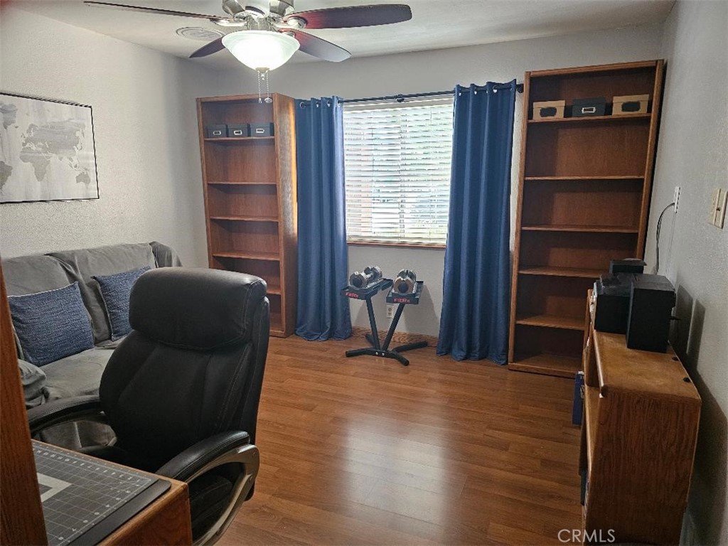 https://media.crmls.org/medias/13c60609-0dbb-4ee3-8300-e0213fcf86b4.jpg?preset=X-Large