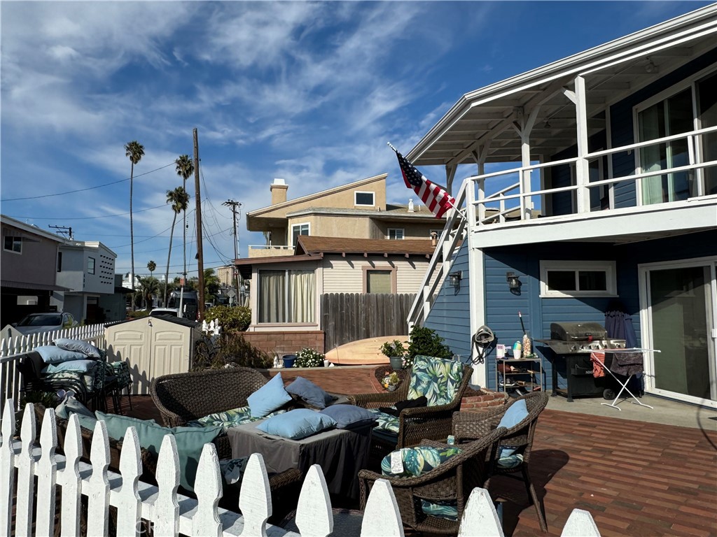 https://media.crmls.org/medias/13c61663-090e-4352-a288-6a61a733a47a.jpg?preset=X-Large