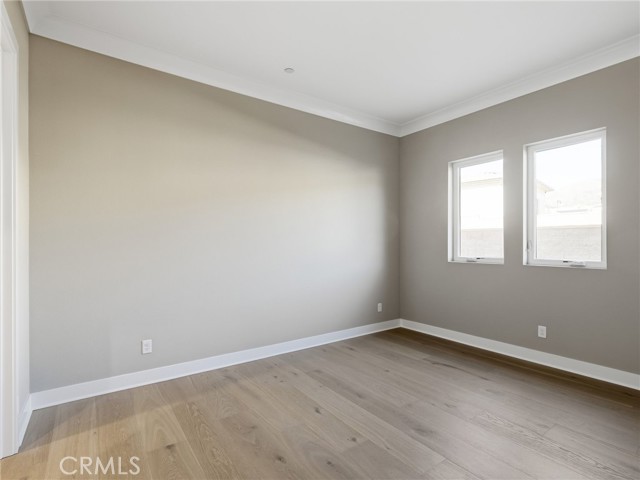 Detail Gallery Image 31 of 41 For 11913 Red Hawk Ln, Porter Ranch,  CA 91326 - 5 Beds | 5/1 Baths