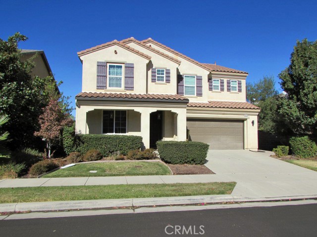 Detail Gallery Image 1 of 25 For 10918 Clover Cir, Corona,  CA 92883 - 4 Beds | 2/1 Baths