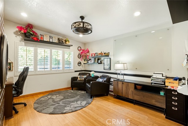 Detail Gallery Image 15 of 45 For 2240 La Sierra Way, Claremont,  CA 91711 - 4 Beds | 2 Baths
