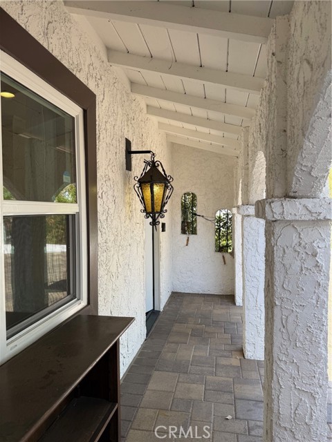 Detail Gallery Image 8 of 33 For 7363 Caldus Ave, Lake Balboa,  CA 91406 - 3 Beds | 2 Baths