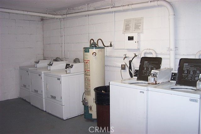 Detail Gallery Image 7 of 8 For 811 Java, Inglewood,  CA 90301 - 2 Beds | 2 Baths