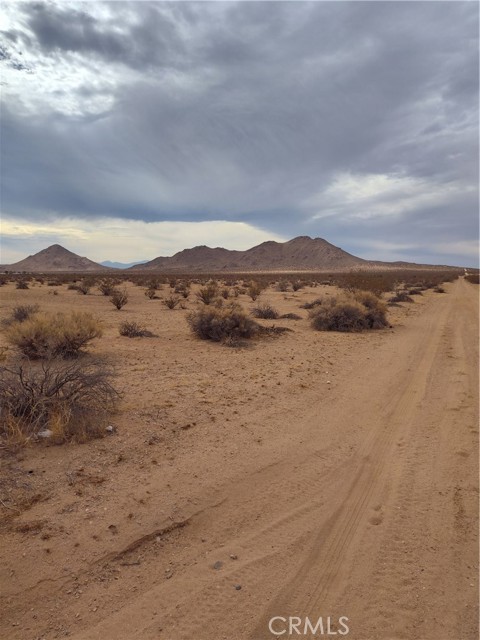 Detail Gallery Image 2 of 2 For 0 Falcion Rd, Apple Valley,  CA 92307 - – Beds | – Baths