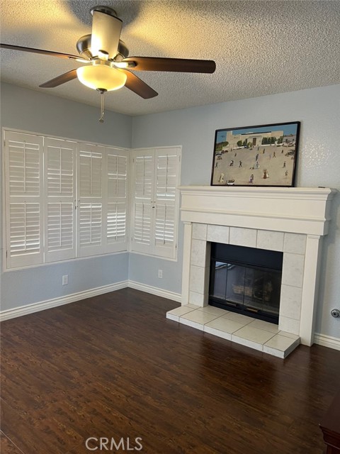 Detail Gallery Image 5 of 17 For 29154 River Run Ln, Highland,  CA 92346 - 4 Beds | 3 Baths