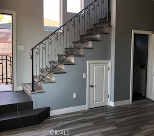12658 Welby Way, Valley Glen CA: https://media.crmls.org/medias/13c846ad-7616-4f7c-85af-4ed097ecd2bb.jpg