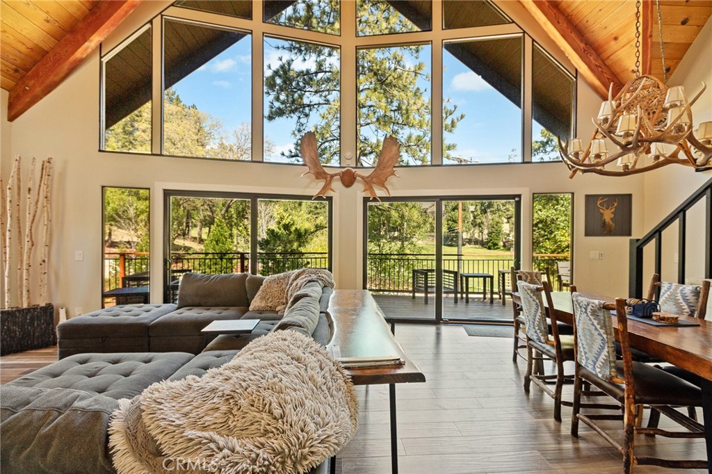 26489 Hillcrest Lane