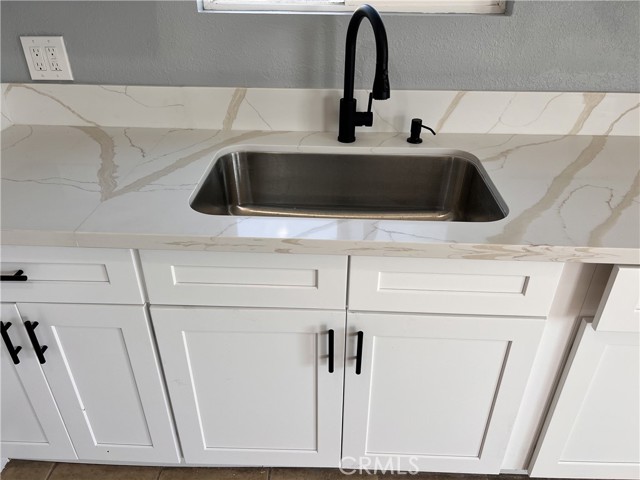 1222 Boyden Avenue, Lancaster CA: https://media.crmls.org/medias/13c9d3b8-6dab-48e3-a88c-2a0dff107f9d.jpg
