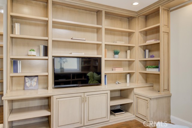 5594 Avenida Sosiega W, Laguna Woods CA: https://media.crmls.org/medias/13c9d3e7-5dee-4ddb-84ff-9f296cdb21f5.jpg