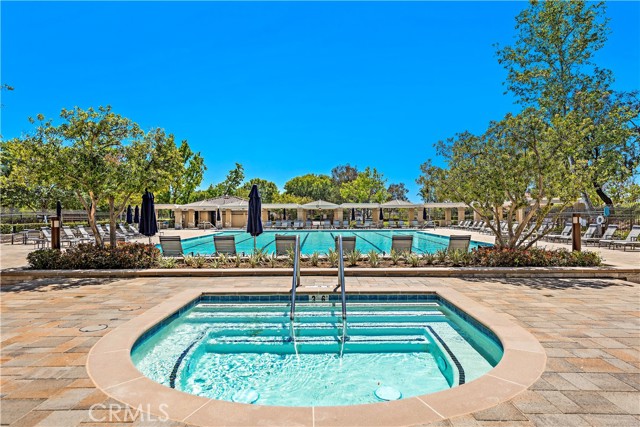 Image 41 of 47 For 20682 Porter Ranch Road