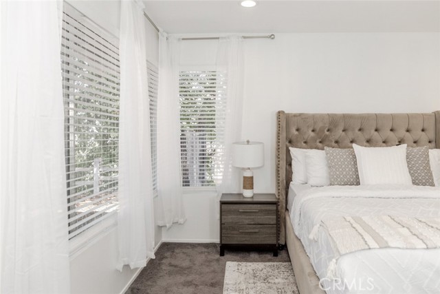 2101 El Arbolita Drive, Glendale CA: https://media.crmls.org/medias/13cab47a-3953-4f96-843d-e28eb9609fb0.jpg