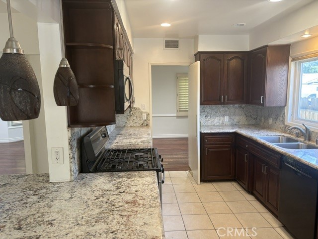 6419 Firmament Avenue photo 5