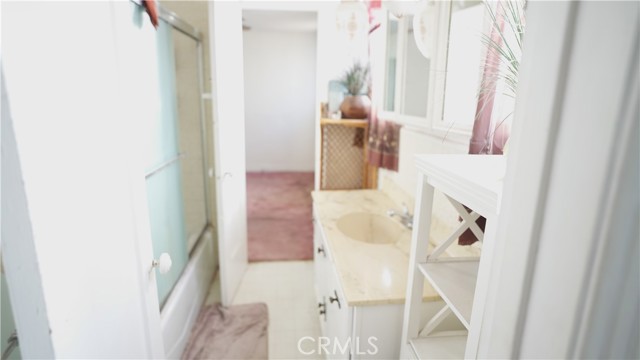 214 E 92nd, Los Angeles CA: https://media.crmls.org/medias/13cc36a7-c616-45b0-8cff-0c19e76b8a8d.jpg