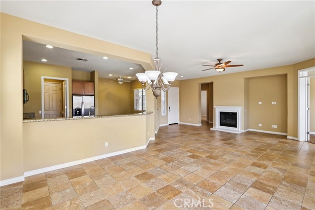 Detail Gallery Image 13 of 44 For 5107 via Bajamar, Hemet,  CA 92545 - 3 Beds | 3 Baths