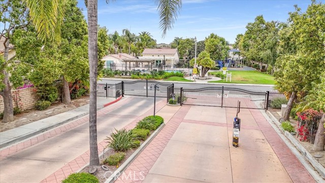 447 Paseo Del Valle, Camarillo CA: https://media.crmls.org/medias/13cc7bbd-2870-47b9-abaf-f8a559523ea4.jpg