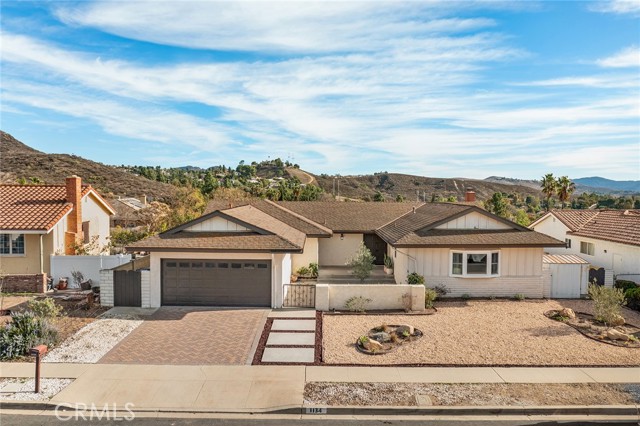 Front Image Thumbnail for CRSR26033666