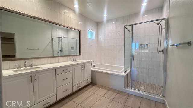14293 Hillcrest Drive, Chino Hills CA: https://media.crmls.org/medias/13cd0754-2d97-428d-af50-255c4a3ed8f2.jpg