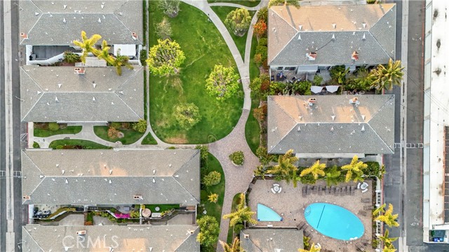 1741 Tustin Avenue, Costa Mesa CA: https://media.crmls.org/medias/13cd1eb6-b0bb-4e91-a10b-9d4bf8389433.jpg